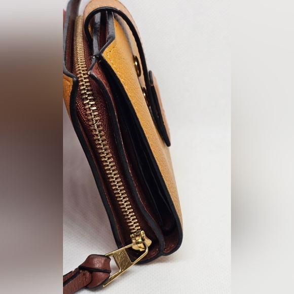 LOEWE CALFSKIN GRAINED LEATHER BiFOLD WALLET - Picture 5 of 9